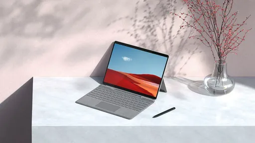 Novo Surface Pro X com chip Microsoft SQ3 em ARM pode ter desempenho de Core i7