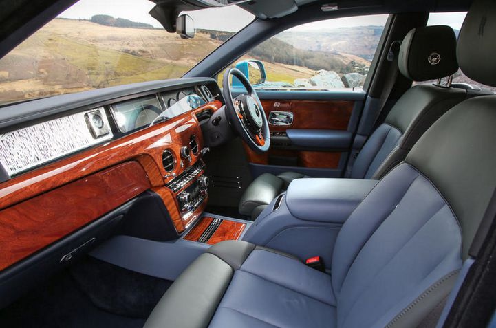 Carros mais luxuosos do mundo - Rolls-Royce Phantom