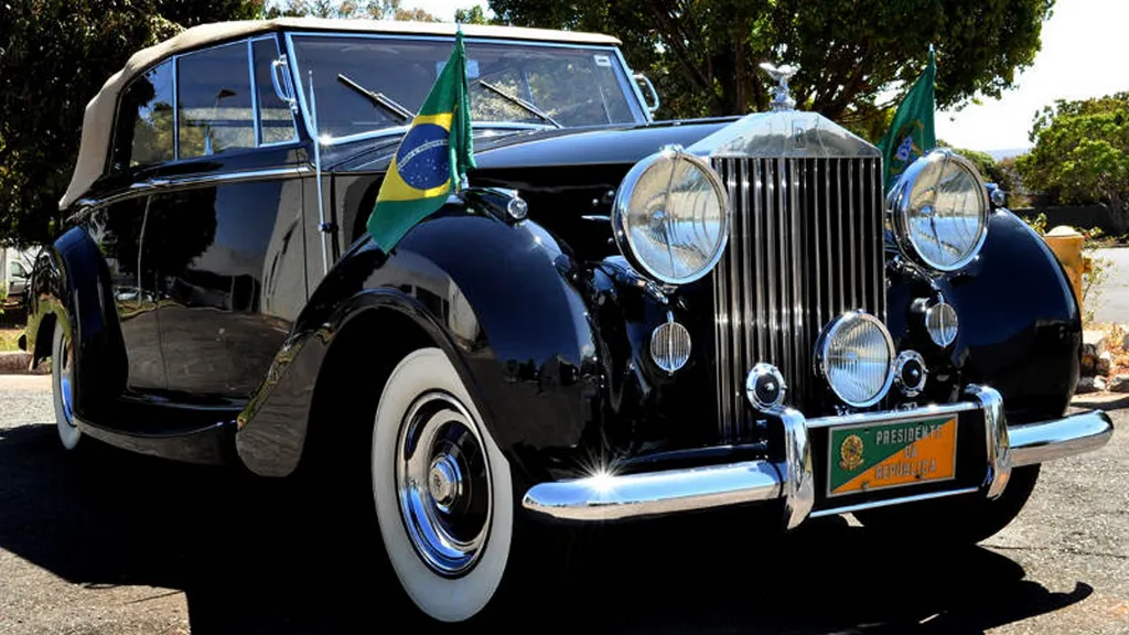 Rolls-Royce Silver Wraith acompanha os presidentes desde a década de 1950 (Imagem: Thiago Melo/Blog do Planalto)