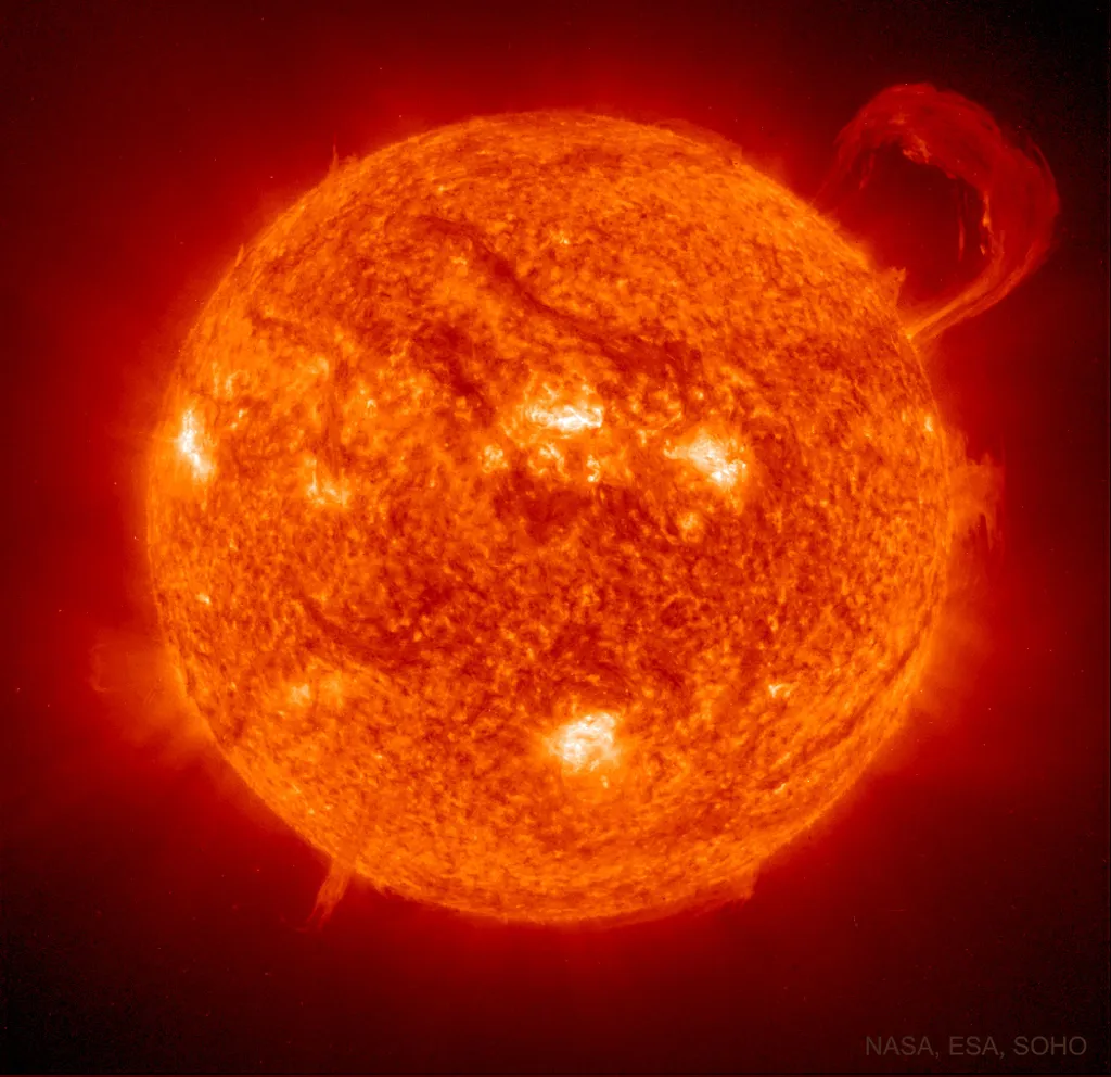 As novas missões selecionadas vão ajudar os cientistas a entender as dinâmicas do Sol (Imagem: Reprodução/NASA, ESA, SOHO-EIT Consortium)