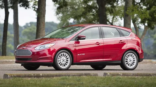 Ford Focus elétrico agora conta com 185 km de autonomia