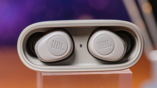 Review JBL Wave 100 TWS | O fone de ouvido Bluetooth bom e barato