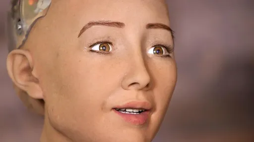 Robô inteligente é entrevistada em talk show nos EUA