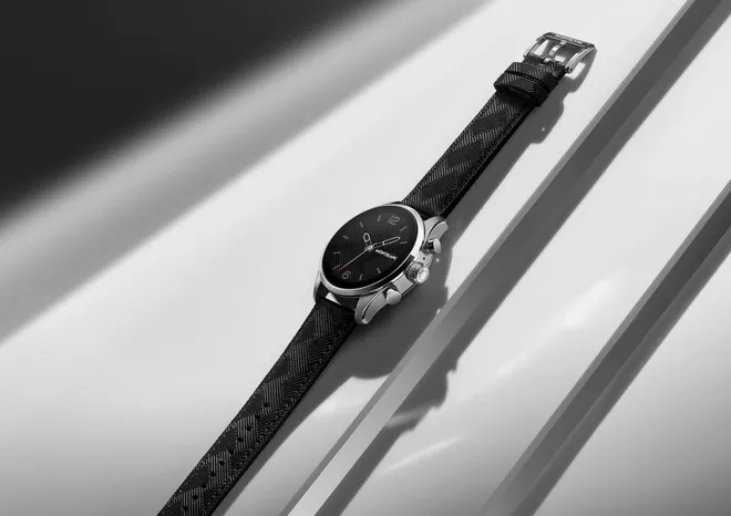 O Montblanc Summit 3 é um dos smartwatches recentes com Snapdragon Wear 4100 Plus (Imagem: Divulgação/Montblanc)
