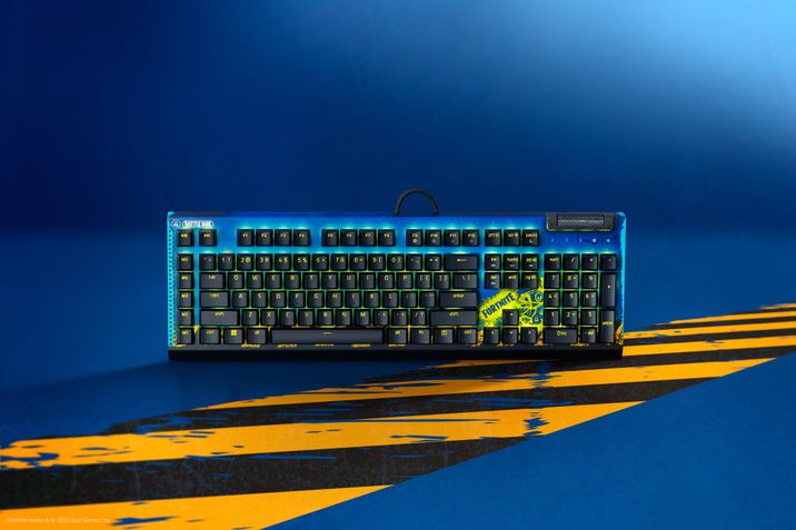 Teclado Razer BlackWidow V4 X - Fortnite Edition
