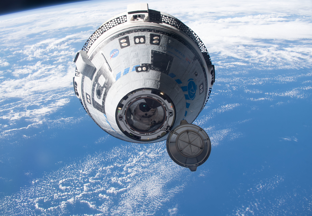 Astronautas da NASA não sabem quando retornam para a Terra com a nave Starliner, da Boeing, e estão "presos" na ISS (Imagem: Bob Hines/NASA)