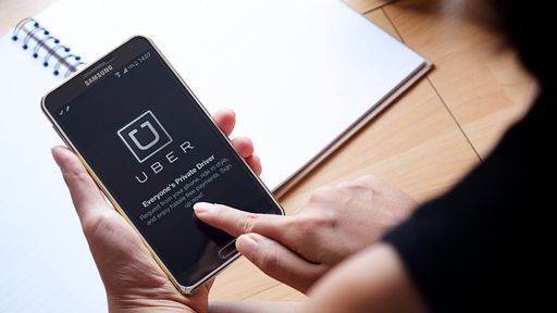 Lei que libera Uber e outros apps de corrida é sancionada em Brasília