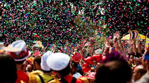Carnaval de rua: aplicativos te ajudam a organizar roteiro de blocos