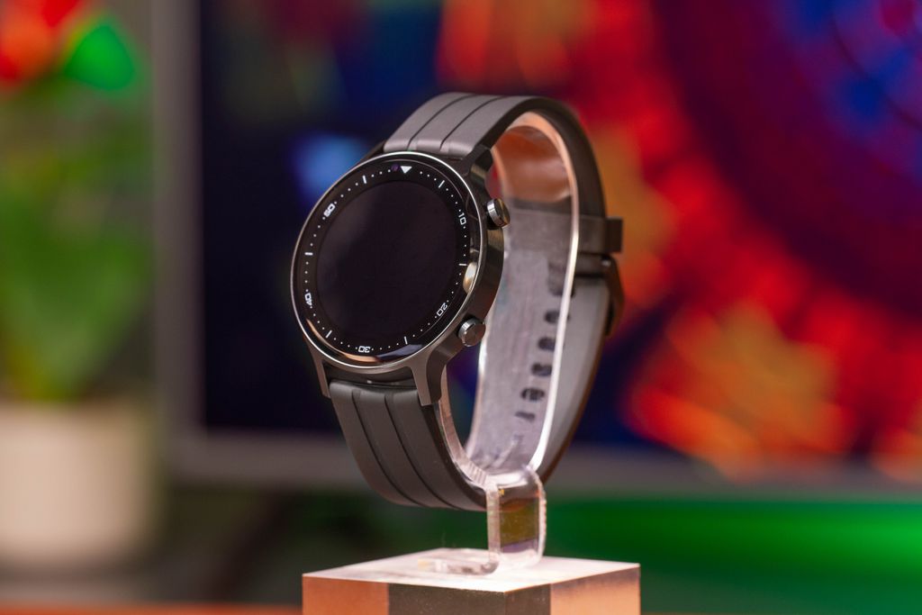 O Realme Watch S tem um design muito elegante, com uma caixa em alumínio e pulseira em silicone (Imagem: Ivo/Canaltech)