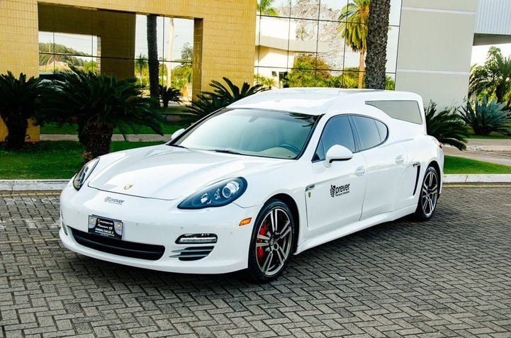 Porsche Panamera 4S "Rabecão"