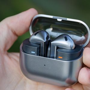 Fone de Ouvido Samsung Galaxy Buds3, Galaxy AI | CUPOM