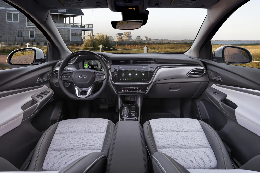 O interior espaçoso e requintado do Bolt EUV vai agradar os clientes mais exigentes (Imagem: Divulgação/ General Motors)