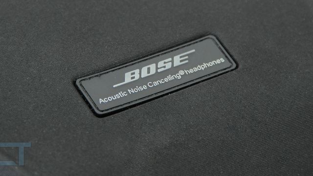 Bose QuietComfort 15: isolamento ativo, mas sofre com "certos tipos de música"