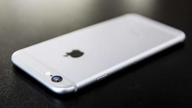 Vazamento mostra que iPhone 7 deve vir com câmera um pouco maior