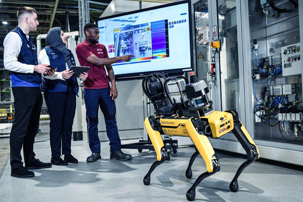 The robot dog has many functions at the BMW factory (Image: Disclosure/BMW Group)