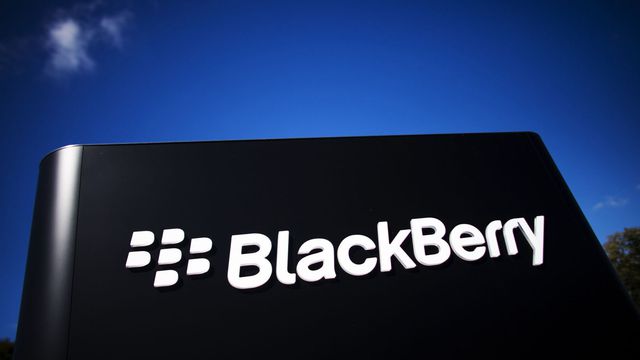 Analista diz que BlackBerry deve focar em software para se manter rentável