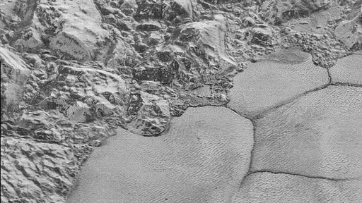 NASA divulga as imagens mais nítidas já registradas da superfície de Plutão