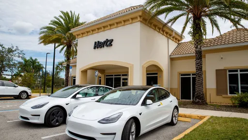 Hertz compra 100 mil carros da Tesla para eletrificar frota nos EUA e Europa
