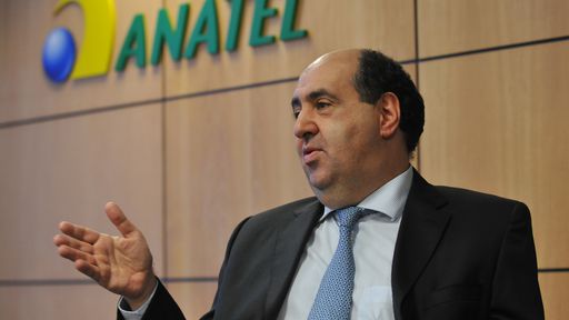 João Rezende deixa presidência da Anatel defendendo fim da internet ilimitada
