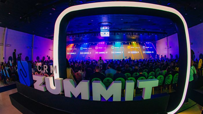 CRM Zummit: IA, segurança e o fator humano no centro da experiência do cliente