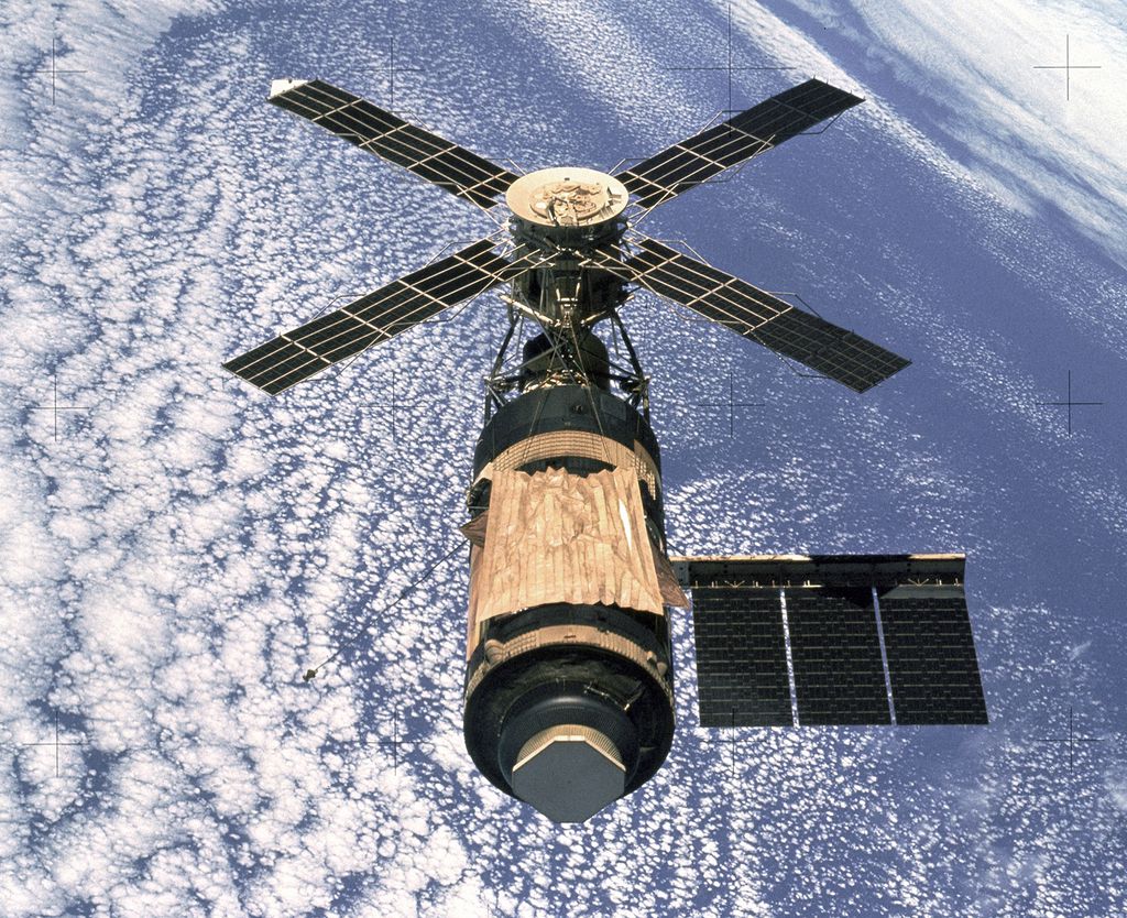 A antiga estação Skylab, conforme foi observada por sua última tripulação (Imagem: Reprodução/NASA)