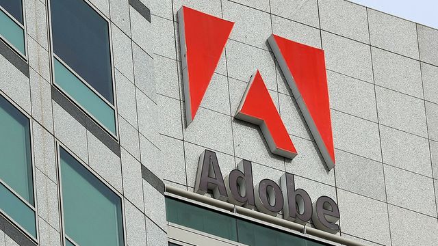 Adobe e Microsoft fecham parceria para impulsionar software de venda e marketing