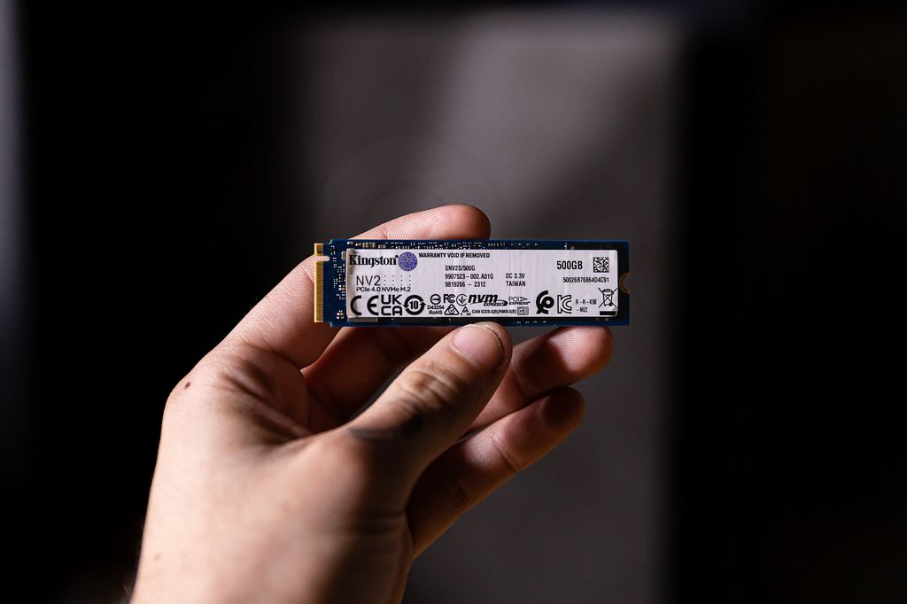 Em certos casos, SSDs NVMe só vão funcionar em placas-mãe e com processadores específicos por questões de firmware (Imagem: Brenno Barreira/Canaltech)