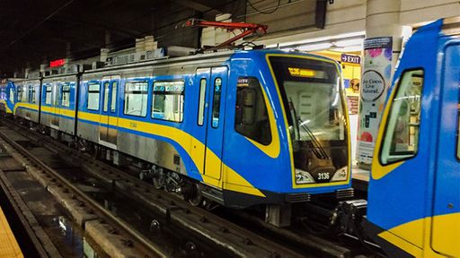 Fim do Flash resulta em travamento de linha de trem na China; entenda