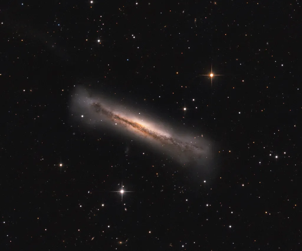 A Galáxia do Hambúrguer é do tipo espiral (Imagem: Reprodução/Wilhelm Michael Kasakow, Olaf Guillaume)