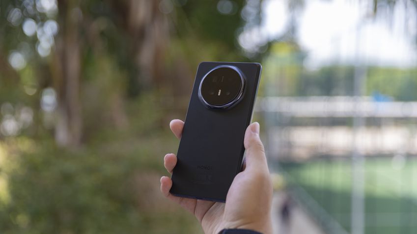 Honor Magic V6
