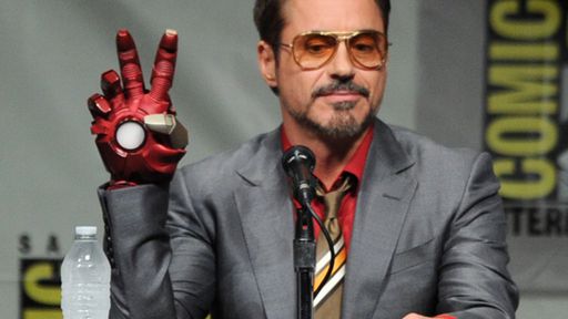 Robert Downey Jr se oferece para dar voz ao “Jarvis” de Zuckerberg