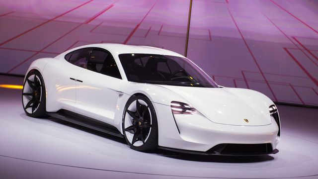 Porsche vai liderar projeto de construção de supercarro elétrico do grupo VW