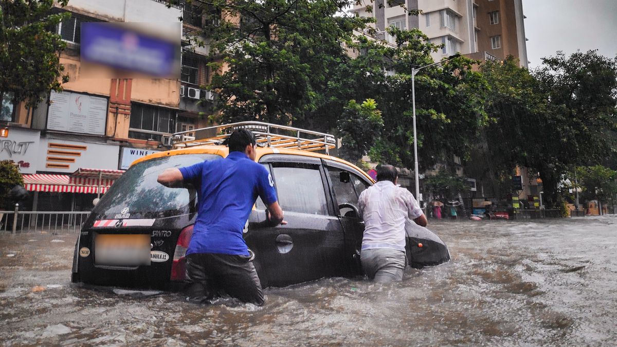 O que fazer com o carro se enfrentar uma enchente ? 
