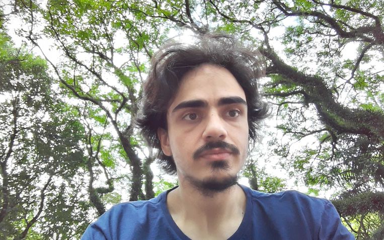 Selfie tirada com o modo automático do Samsung Galaxy Tab A S Pen