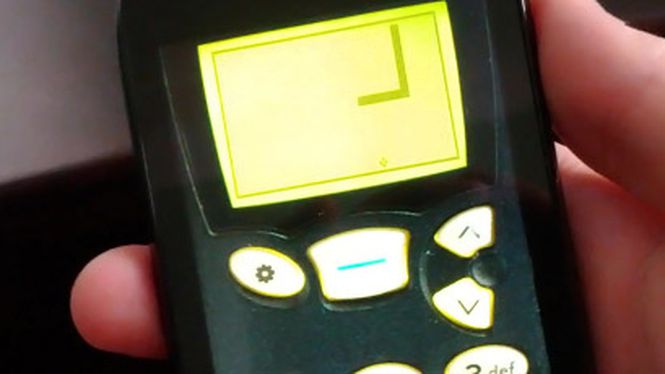 Na real, o melhor da volta do Nokia 3310 é o Jogo da Cobrinha