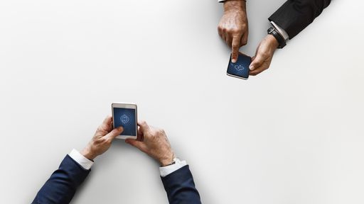 Como transferir dados de um celular para outro