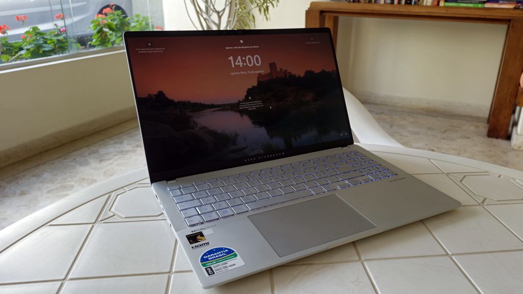 Asus lança notebook com Snapdragon X Elite 