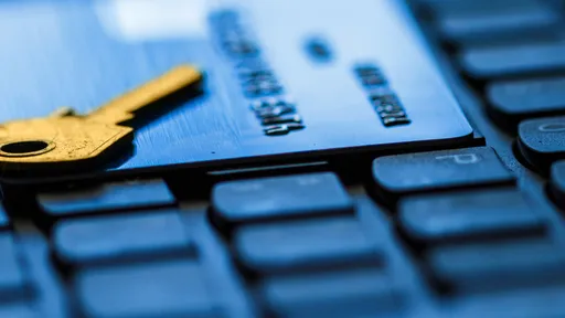 Como proteger o seu cartão de crédito em compras online