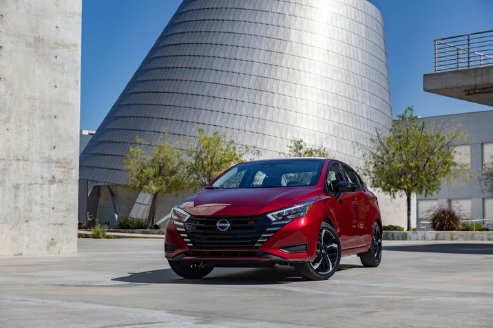 Nissan Versa 2024