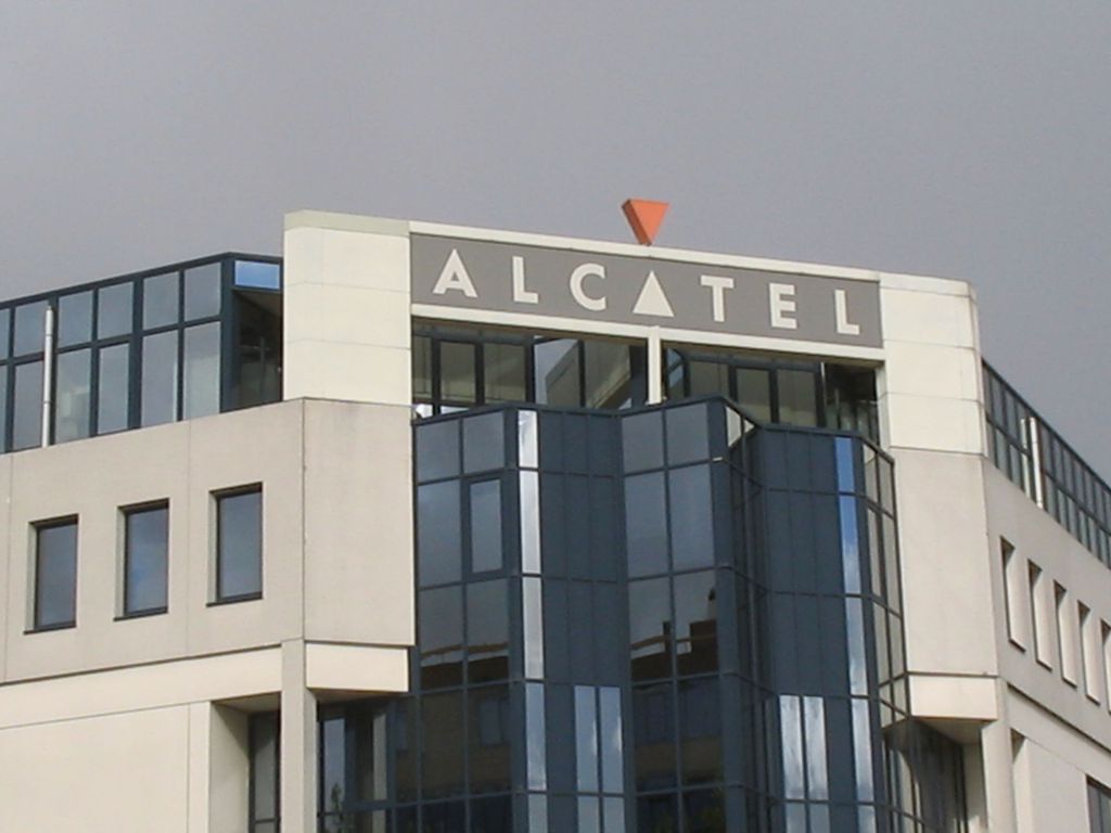 Não se sabe quais modelos da Alcatel estarão prontos para o Android P (Imagem: Alcatel)