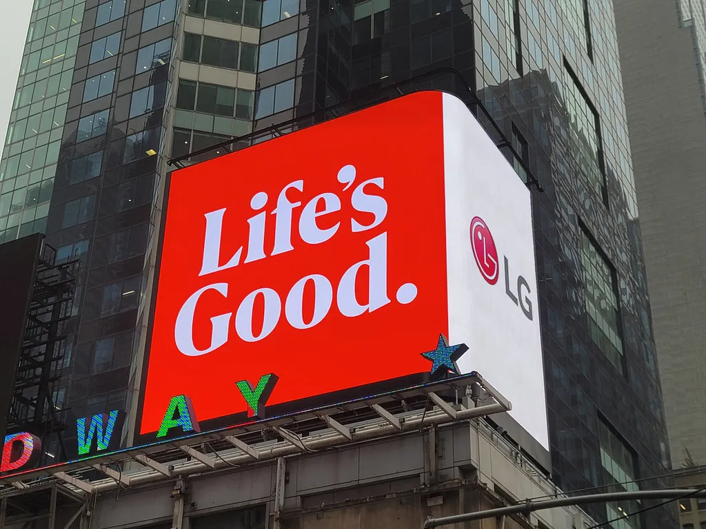 O slogan "Life's Good" será usado com maior frequência, adotando uma nova fonte que seria inspirada nos produtos da LG (Imagem: Divulgação/LG)