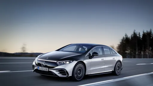 Mercedes-Benz confirma que fará apenas carros elétricos a partir de 2030