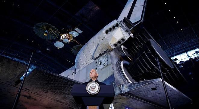 O vice-presidente dos EUA, Mike Pence, durante o anúncio nesta terça. Foto: Shawn Thew/EPA/EFE