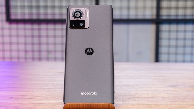 Review Motorola Edge 30 Ultra | Um topo de linha que impõe respeito