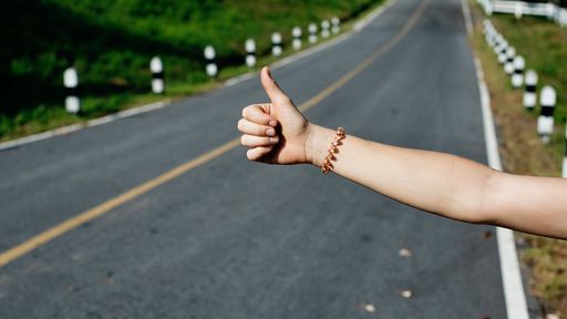 Os 4 melhores aplicativos de carona para quem viaja muito