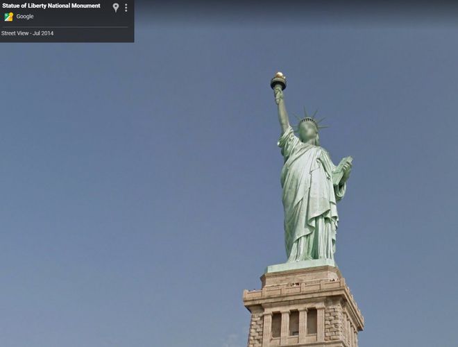 O Google Maps às vezes censura o rosto de estátuas e animais, sem querer (Foto: Google Maps / Reddit)