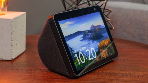 Review Echo Show 8 (2021) | Algumas boas melhorias, uma grande perda