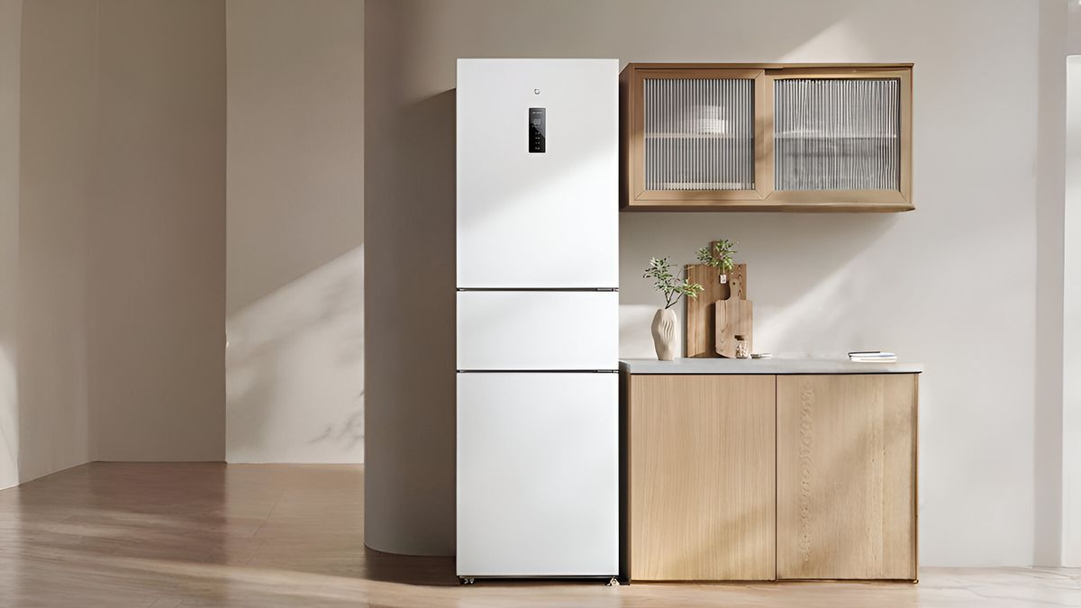 Xiaomi lança geladeira fina de 3 portas para apartamentos pequenos