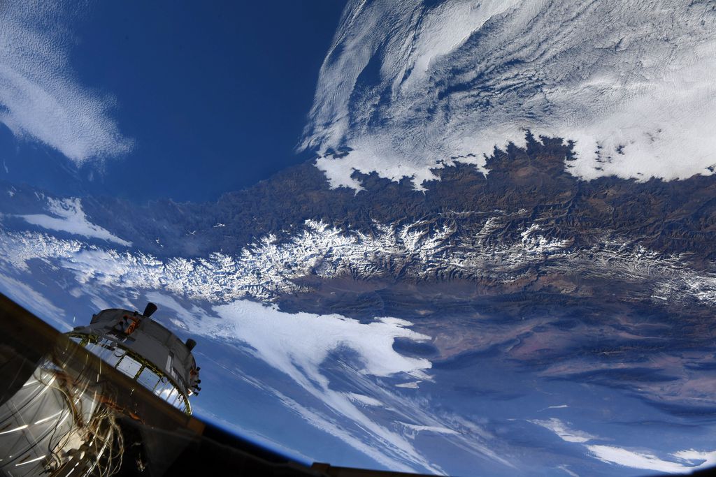 A Cordilheira dos Andes observada do espaço, uma das mais extensas cordilheiras do planeta (Imagem: Reprodução/Bob Behnken)
