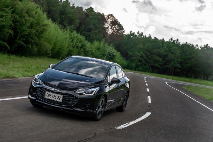Chevrolet Cruze RS e Midnight